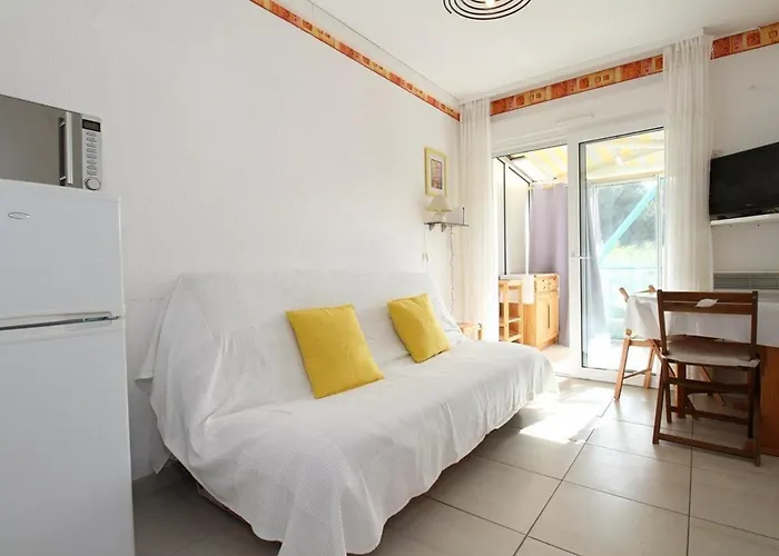 Hotel Balaruc-les-bains, 2 Pieces, 2 Personnes - Fr-1-553-108 Balaruc-les-Bains